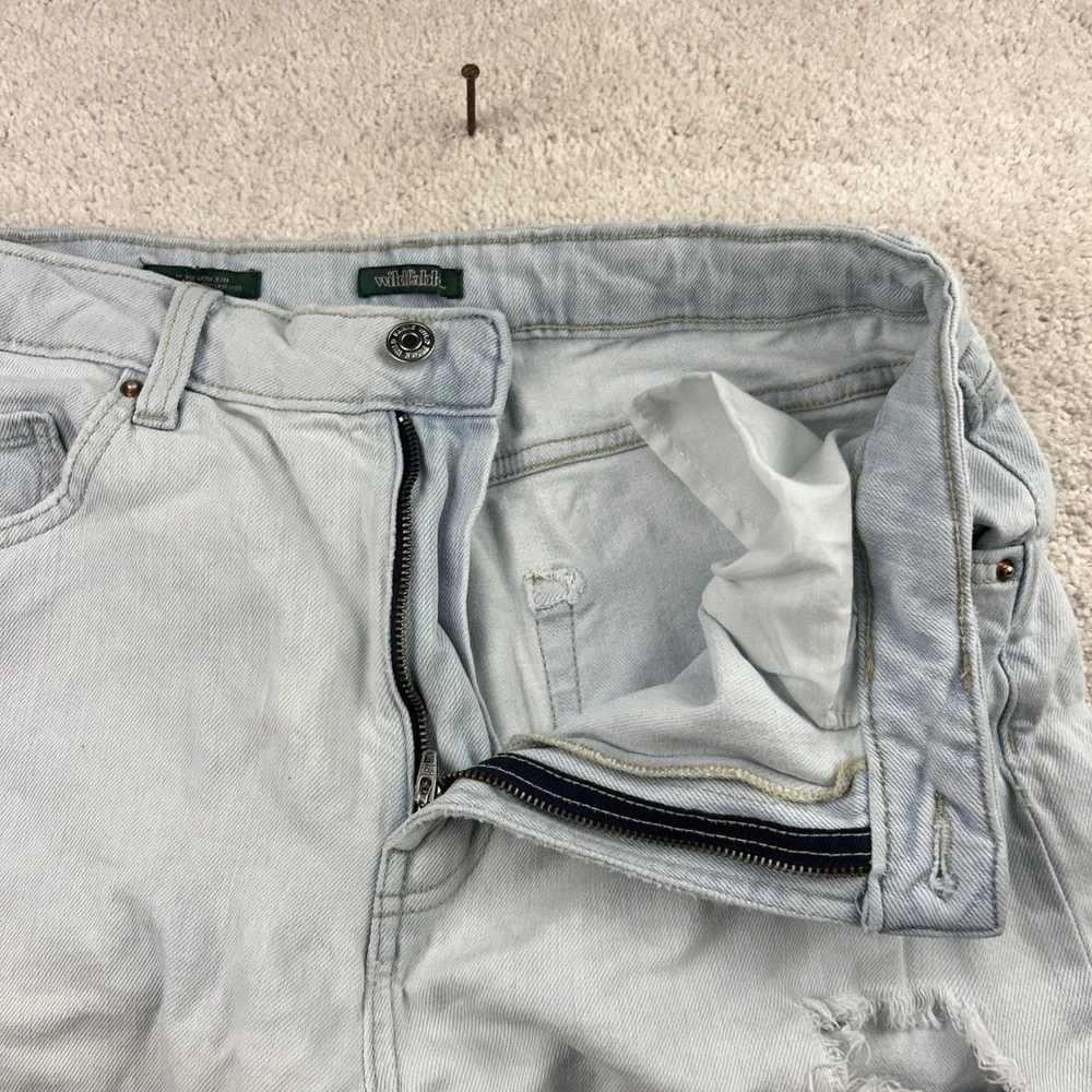 Wild Fable Light Wash Jeans‎ Mom Jean High Rise Distressed Size 8 Y2K 80s 90s